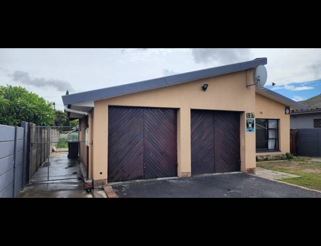 3 BEDROOM HOUSE FOR SALE IN PEERLESS PARK EAST